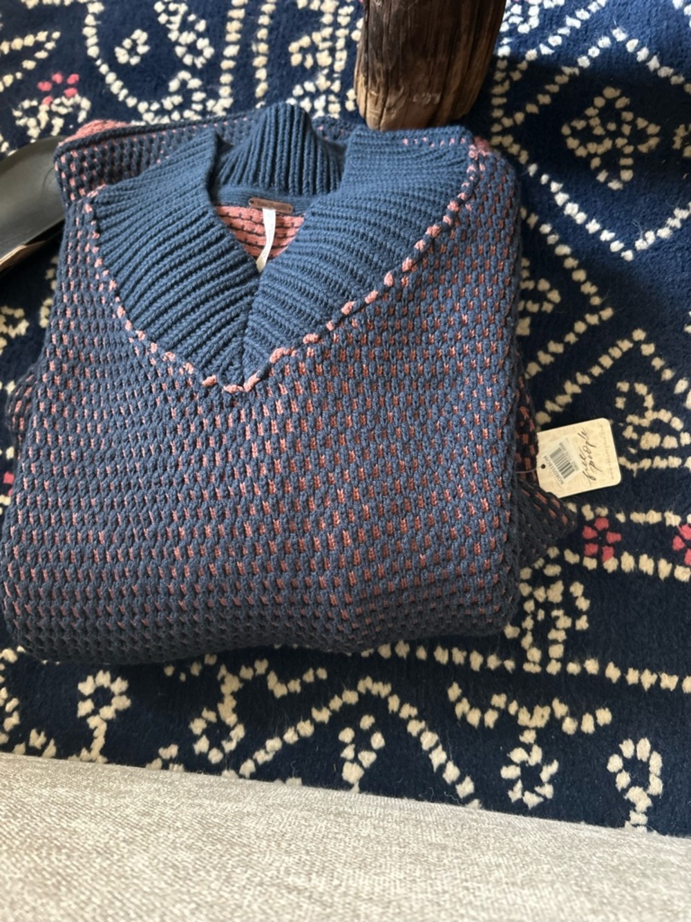 NWT free people gorgeous cozy sweater in midnight/cedar combo.
